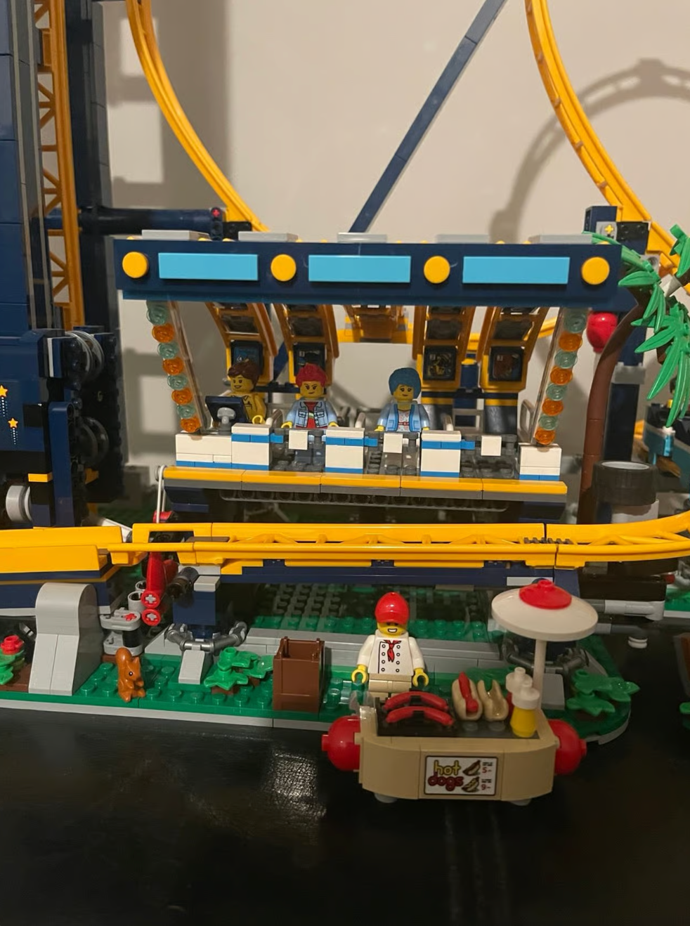 LEGO Loop Roller Coaster Set – Complete with Box, Instructions & Extras – Displayed Once