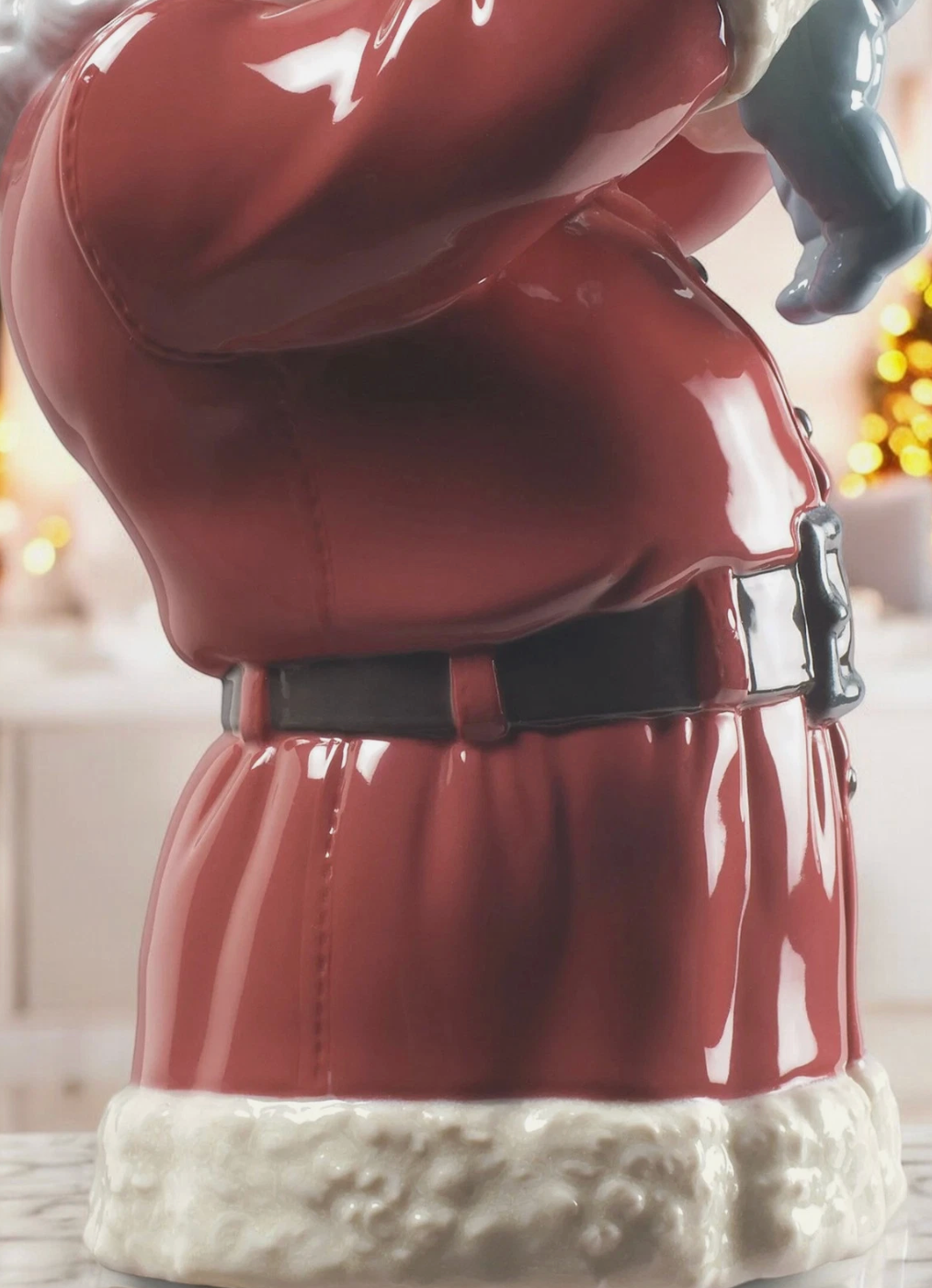 Lladro Christmas Set – Santa & Christmas Tree Figurines