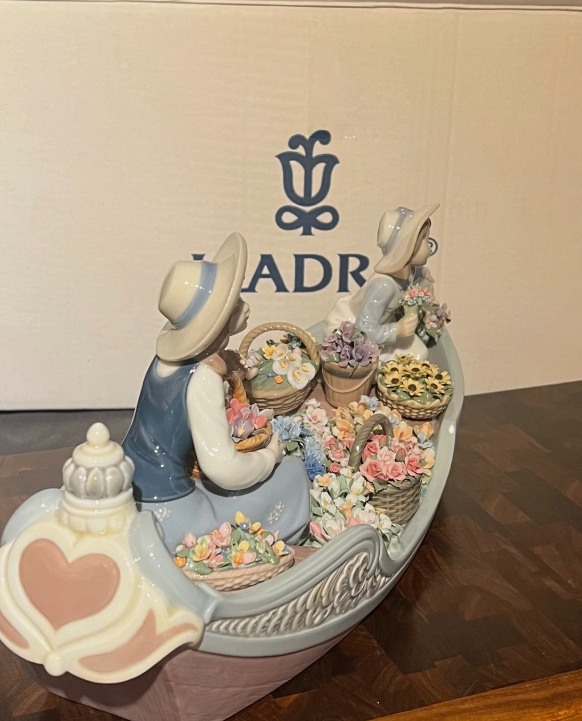 LLADRO Flowers Forever Figurine – New in Box